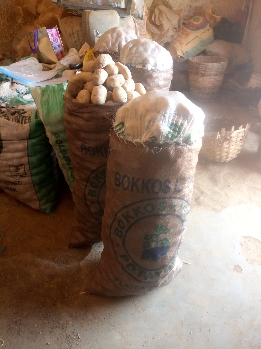 blackheiress420's tweet photo. This is my hutsle oo,please patronise me and kindly retweet.thank you https://t.co/kbk6DQjTke