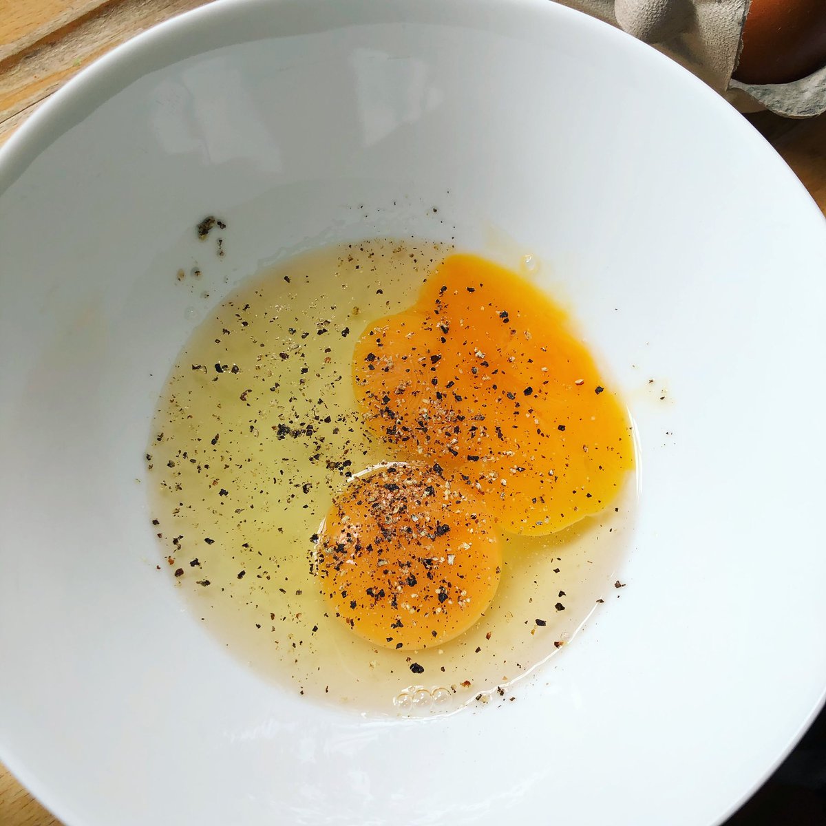 highpeakgrocer1's tweet photo. When you get a double yolker, you know it’s going to be a good day 🤩 https://t.co/hn54o9W10g