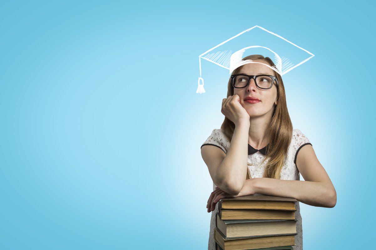 clcmnedu's tweet photo. Have commencement on your mind? Yeah, us too!
You can catch each commencement Wednesday and Thursday at https://t.co/eK9N0Xcc4o.
For commencement ceremony times and all other important information, check out https://t.co/GFVAM7yoMN.
#CLCstrong #CLC2020 #clcmoment https://t.co/tBuDIn3m0Q