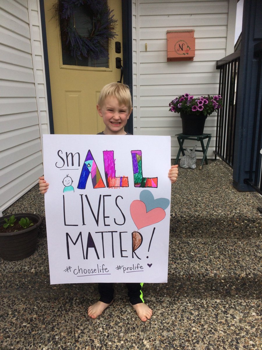 weneedaLAW's tweet photo. The pro-life message is so natural for kids - of course all babies should be protected, especially by their mamas! Teach your kids their own value and the value of others by including them in pro-life discussions <3
Get those signs ready for #LifeWeek2020, starting May 11! https://t.co/EqffZWyux9