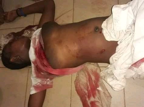 Abdoula84644277's tweet photo. À #kouroussa les gens ont manifesté contre le manque de courant : 0 mort, 0 blessé
A #Coyah et #Dobreka : on tire à balle réelles contre des femmes et des enfants qui protestent contre l'arnaque des barrages érigés.

#StopAlphaVirus
#AKHASSIGA https://t.co/oO1oNU9bev