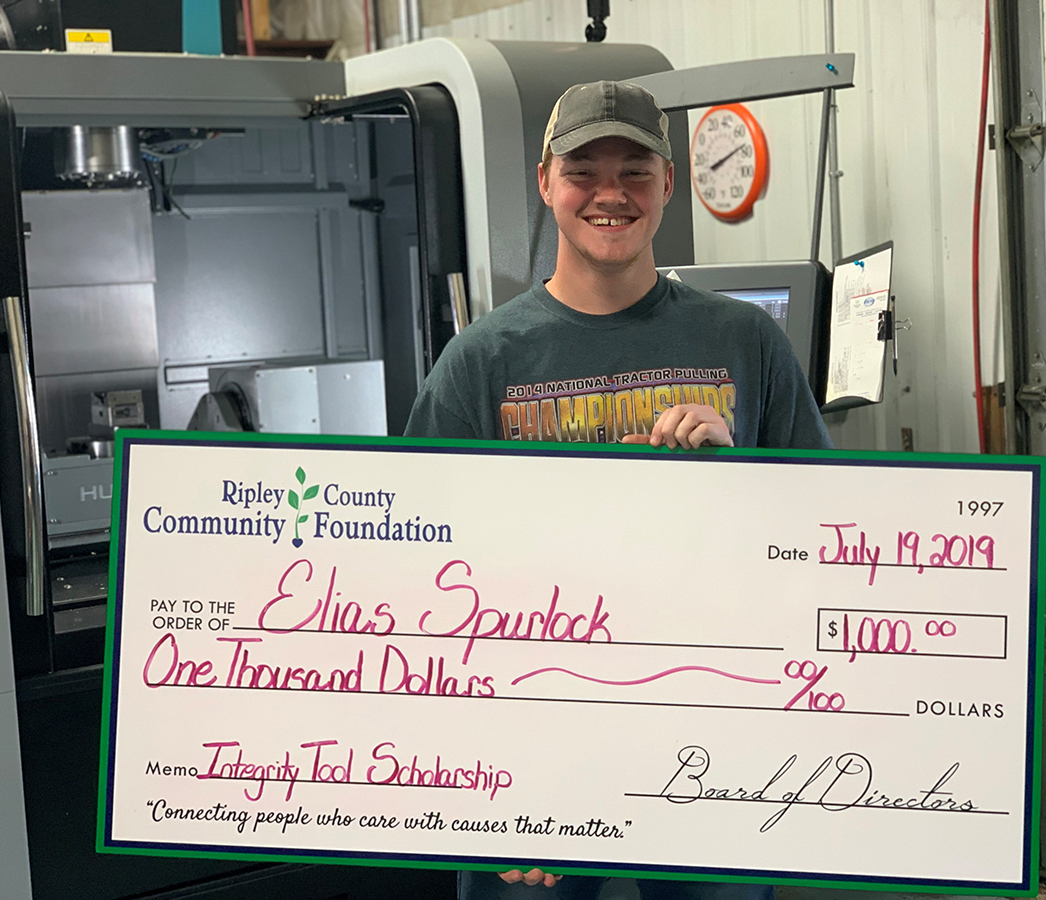 RCCFOnline's tweet photo. Integrity Tool is #givingback by offering a scholarship in #machinetrades. Apply by June 1! https://t.co/fGNMFwaach https://t.co/FpYYlLepwL