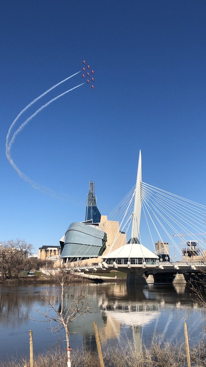 Metis_Megan's tweet photo. I was at the right place at the right time. #OperationInspiration #Snowbirds #MB150 #ThankYouLouisRiel https://t.co/AFp2ImEmUs