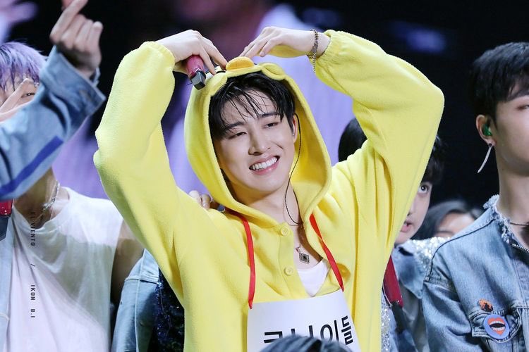 12th May 2020Hanbin, 11 months are not a short period of times. But, waiting for you will never be a burden for me. I will remain loyal to you till the end. The day of your return will surely be one of my happiest day for this year  #11MonthsLoyalToHanbin @ikon_shxxbi