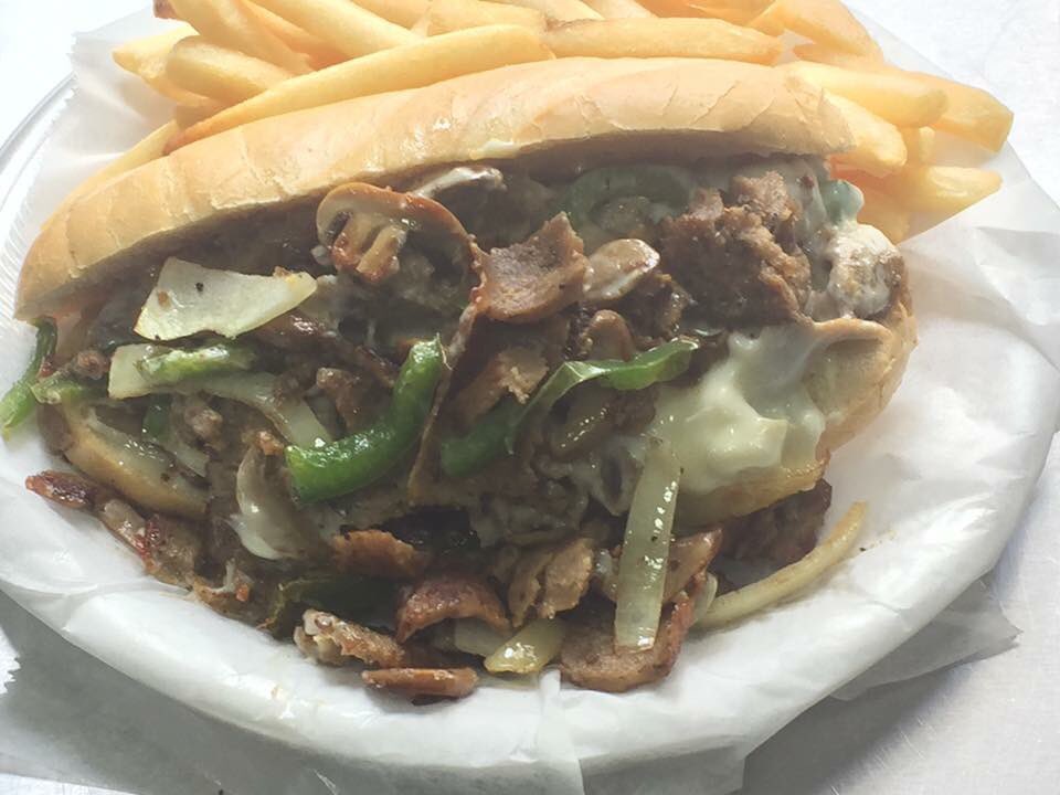 I hope everyone staying healthy and safe!
<a href="/PharaohsGyros/">Pharaoh's Gyros</a> will be serving Lunch on 4th St S and Park Ave ( US bank stadium) till 1:00 pm. Stop by!