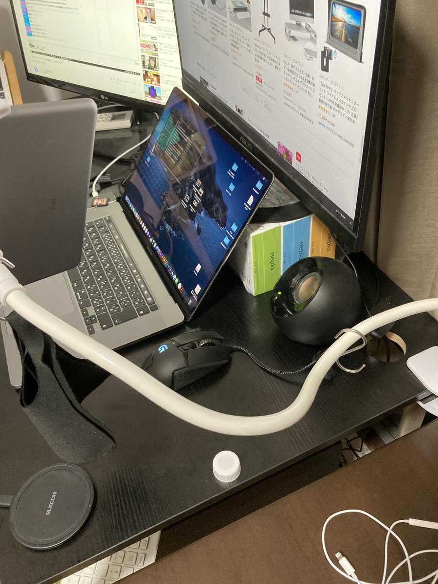 ぬるま湯 モニタースタンドを買うお金がない方は ティッシュボックスで代用しましょう 前から見たらティッシュは見えません