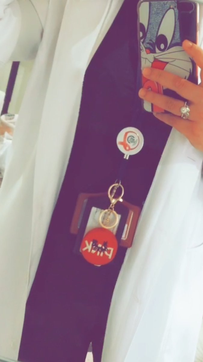 ShoodiB's tweet photo. 12/5/2020 #iMed20
الحمدلله الذي بنعمته تتمّ الصالحات
اليوم كان آخر اختبار لي في كلية الطب♥️👩🏽⚕️
والله إنها كانت سبع سنين عجاف ولكن يسرها الله بفضل منه ثم بدعاء والديّ.
انا اليوم أكثر أنسانة فخورة في نفسي وإنجازي ،إني دخلت الجامعة وأنا مريضة وتخرّجت منها طبيبة رغمًا عن كل الظروف https://t.co/SzloNMtawZ