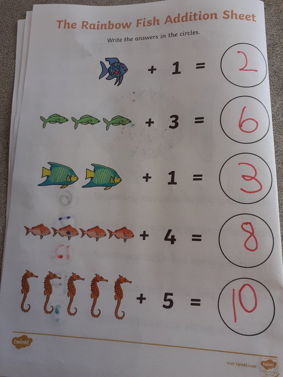 tracyw090's tweet photo. @sjvblackpool #SJVClassRR
Amy has been busy with her Rainbow Fish and counting! https://t.co/KdRoCsRJHD
