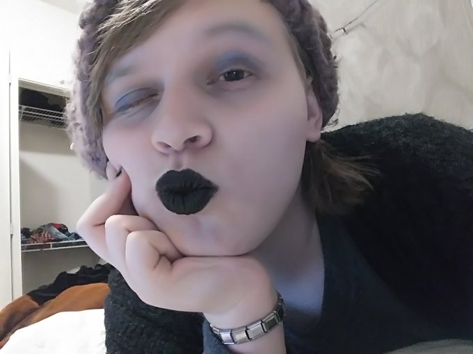 I feel cute today :) 💙Rt if you think I'm cute💙 - - - #cute #femboy https://t.co/J9OikN0LM0<a href="/tag/cute"class="tags">#cute</a><a href="/tag/femboy"class="tags">#femboy</a>