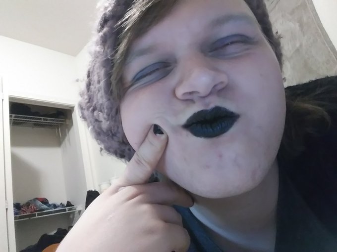 I feel cute today :) 💙Rt if you think I'm cute💙 - - - #cute #femboy https://t.co/J9OikN0LM0<a href="/tag/cute"class="tags">#cute</a><a href="/tag/femboy"class="tags">#femboy</a>