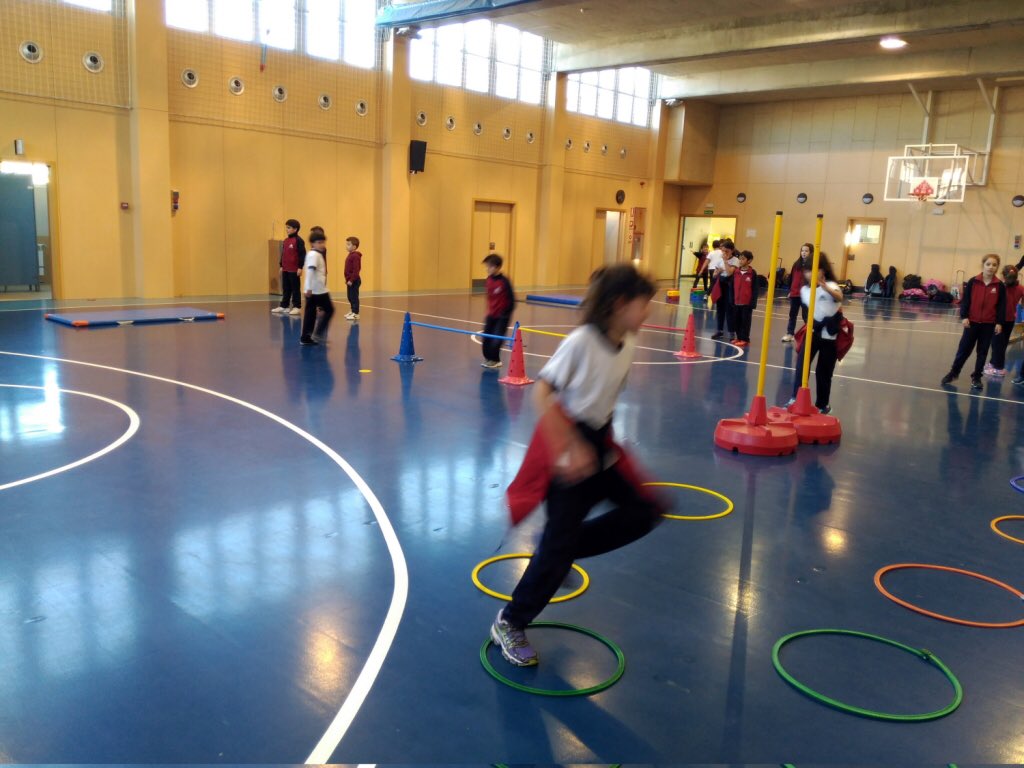 houseofprogram's tweet image. #2020_programacio_inefc 
Ens posem al dia amb les xerrades! Hem tingut el plaer d’escoltar @MMonguillot, professora d’EF amb molta experiència 👩🏼‍🏫

🗣 Ens parla de la Programació pel curs escolar d’Educació Física: UNITATS DIDÀCTIQUES.

👇 Obrim fil: què hem après❓