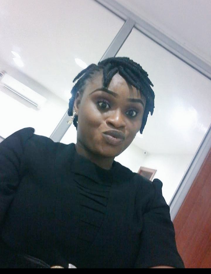 blessin65899703's tweet image. I miss working,this stay at home mum thing isn't productive,my kids are the only reason I am happy at home.
#ineedjob #tuesdayvibes #throwbackpics