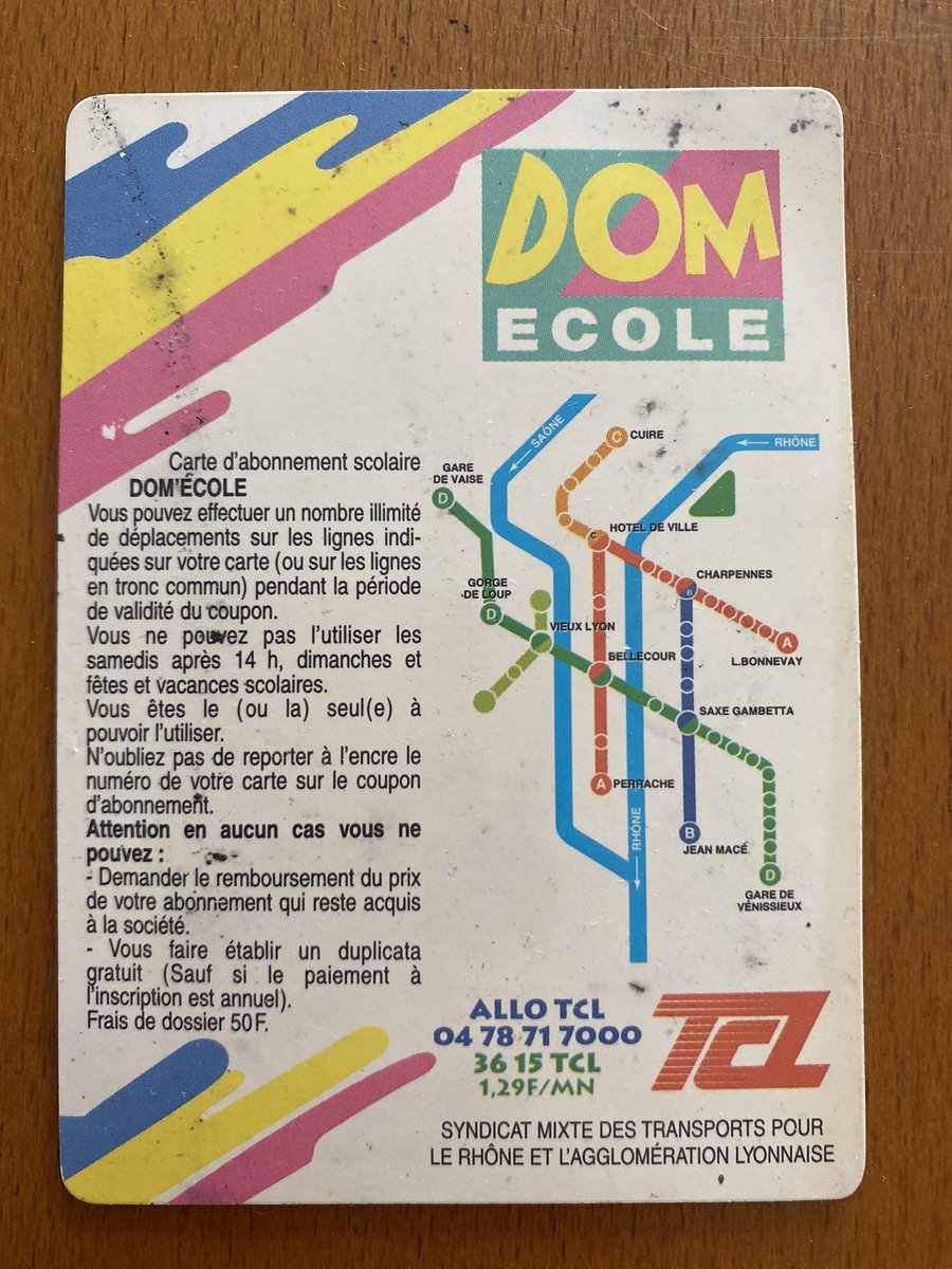 LyonUrbanRail's tweet photo. #FondDeTiroir Souvenir de ma première année de collège. Les abonnements #TCL ont bien changés ! #Lyon #SYTRAL https://t.co/jzdy7L7pS5