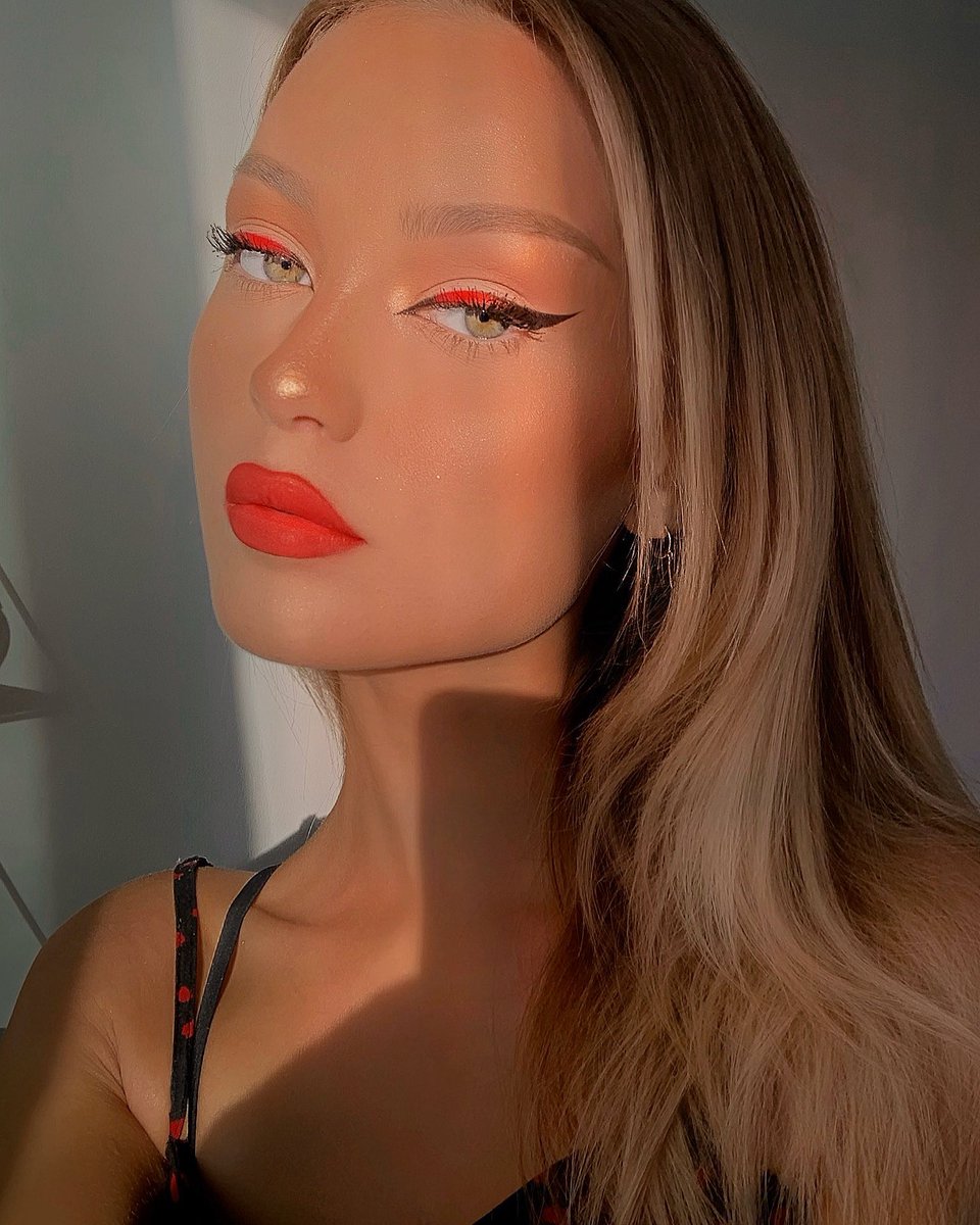 romaneinnc's tweet photo. Just wanted to share my favorites makeups🥰 https://t.co/cfDUUV3kOO