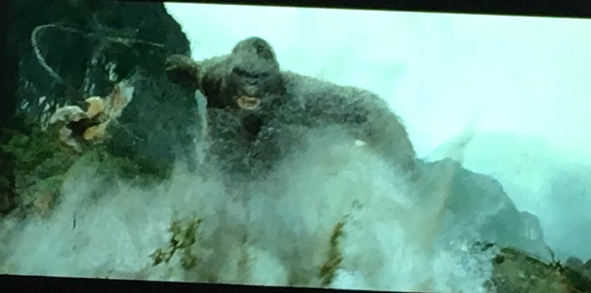 鮭缶 On Twitter キングコング 髑髏島の巨神の鎖付きブーメラン 映画で印象に残っている武器 防具 Https T Co Vps8gucdem Twitter