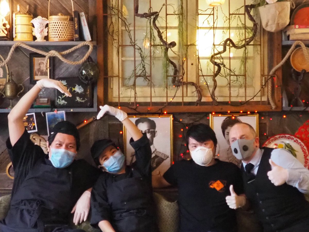 La team Yaai Thaï Daguerre est en place 🔥 
Nouveau horaires 11h30/14h30-18h30-21h30
Et toujours 7j/7 🙌🏻
#livraison, vente à emporter ou click &amp; collect ! 
👉🏻yaai-thai.com