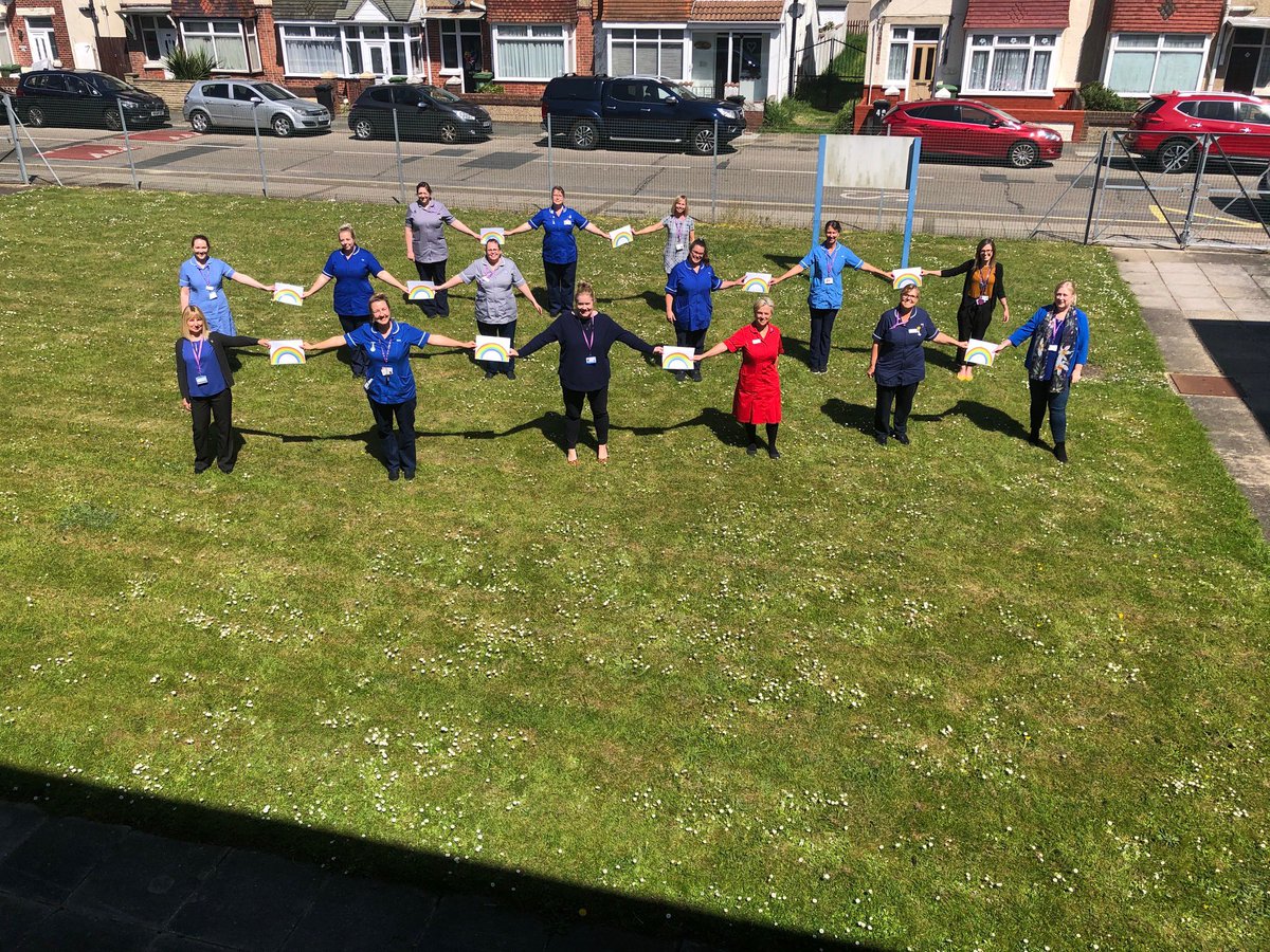 mel_ellard's tweet photo. Happy #InternationalNursesDay2020 from the Community Children’s Nursing Service and Looked after Children Service in @SolentNHSTrust 🌈☀️🌈☀️🌈@clarrysmith @stephaniemay001 @carol_stevens7 https://t.co/6s3g1YV7IK