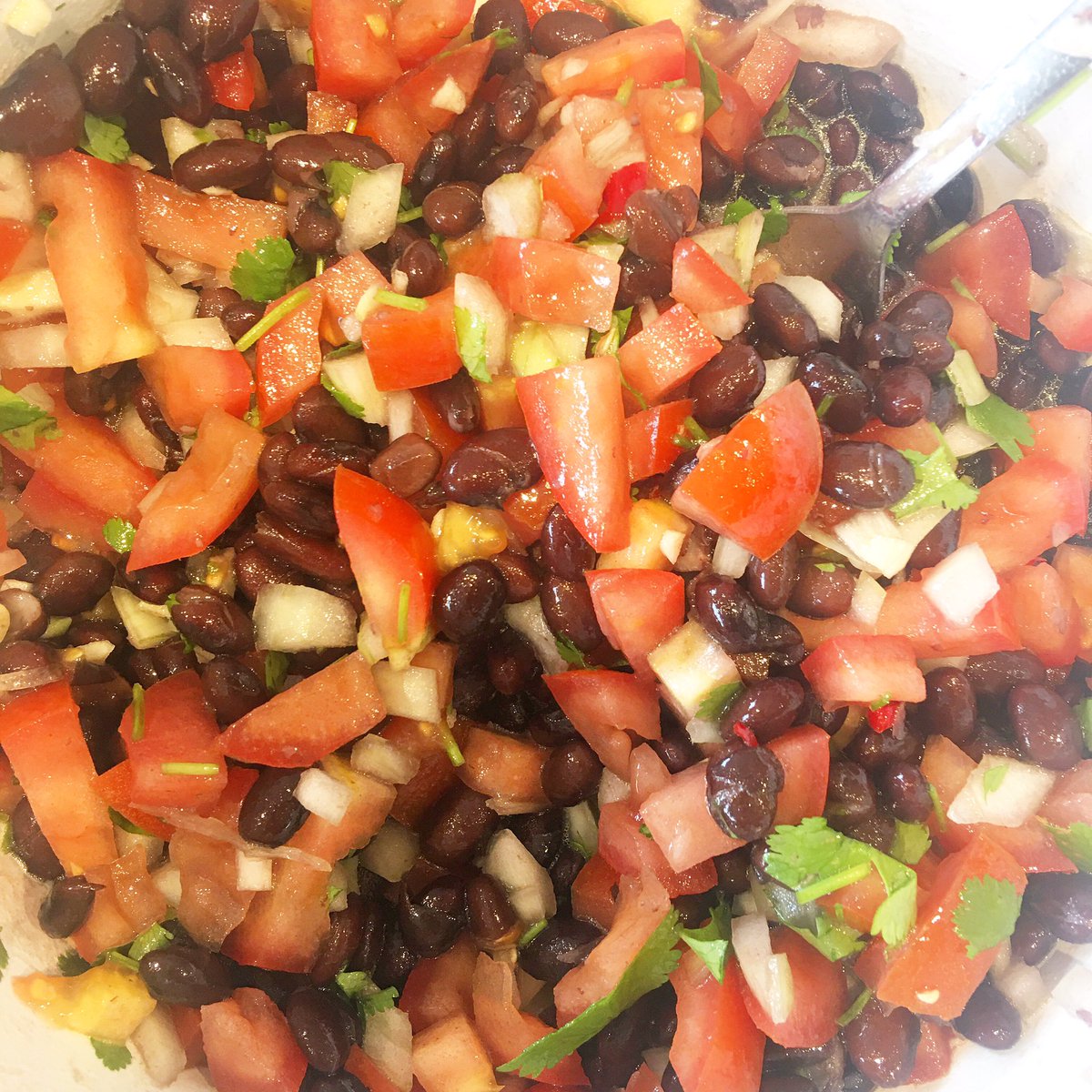 leesashomemade's tweet photo. Mexican Bean & Tomato Salad/Salsa https://t.co/6YlOUxJEFL #mexicanbeansalad #salsa #salad #eattherainbow #vegan #veganrecipes #vegetarian #vegetarianrecipes #plantbased #plantbasedrecipes #meatfree #meatfreerecipes #meatless #meatlessrecipes #flexitarian #veganish #yummy #tasty https://t.co/HKpvOGg4EJ