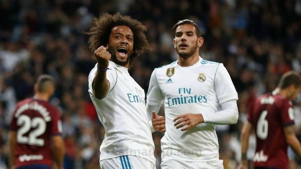 TheoHernandez's tweet photo. Felicidades @MarceloM12 🎂😉 #TBT #memories https://t.co/UECbGzuhIq
