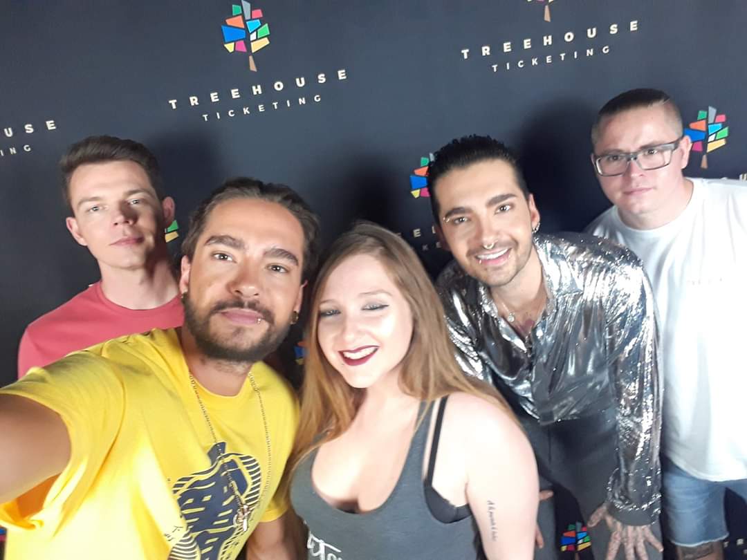 0cii's tweet photo. 22.04.2018 - Berlin. Pack Humanoid ❤️
#DMBerlin https://t.co/zoD0RslARz