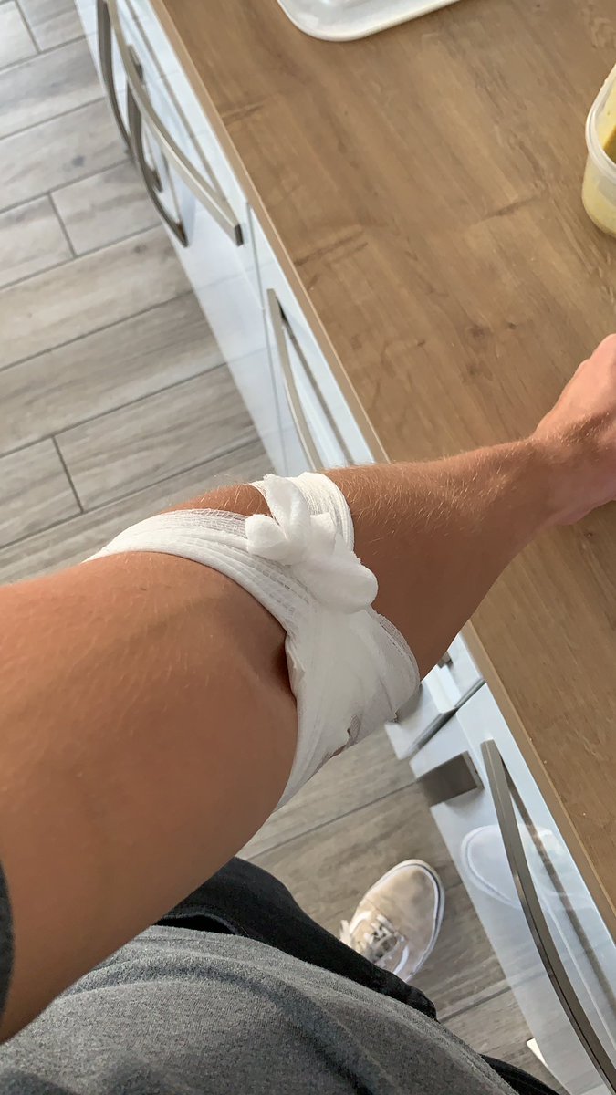 ClinicalKneath's tweet photo. Nice to have donated plasma today, finally found something useful to do with all the COVID-19 antibodies I’ve been collecting https://t.co/p01AOGa6CS