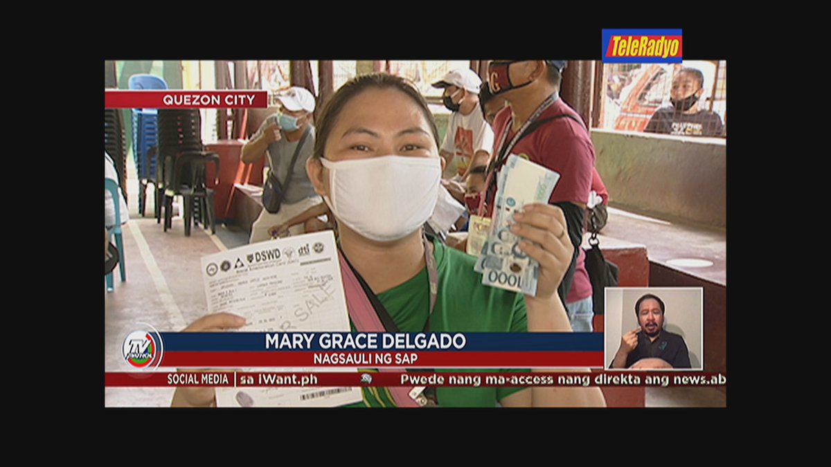 TVPatrol's tweet photo. #TVPatrol Nagsauli ng ayuda ang isang residente ng Barangay Payatas, Quezon City dahil nais makatulong sa iba | ulat ni @jeck_batallones https://t.co/8AxenAY7Hn