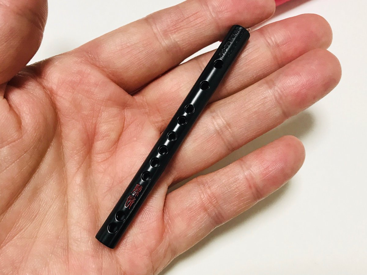 #마도조사 #진정령 #위무선 #위영 #이릉노조
#진정 #陳情 #피리 #魏婴
#夷陵老祖 #魏无羡 #마도조사_굿즈
뭐라고 적혔는지 도통 글자가 안뵌다.. 노안이다;