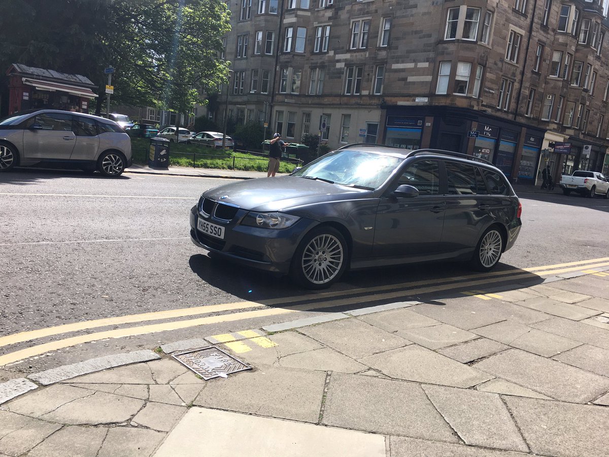 REALISE_innOV8's tweet photo. @YPLAC @policescotland
idiot parked on double yellow lines w/ engine running & Labradoodle sat in the driverβs seat, whilst he queued for coffee & made a phonecall !?!
And apparently, Iβm the arsehole!
#SelfishDriver #residentialarea #Bruntsfield #Edinburgh #Scotland #Covid19UK https://t.co/7xt4KZ1byG