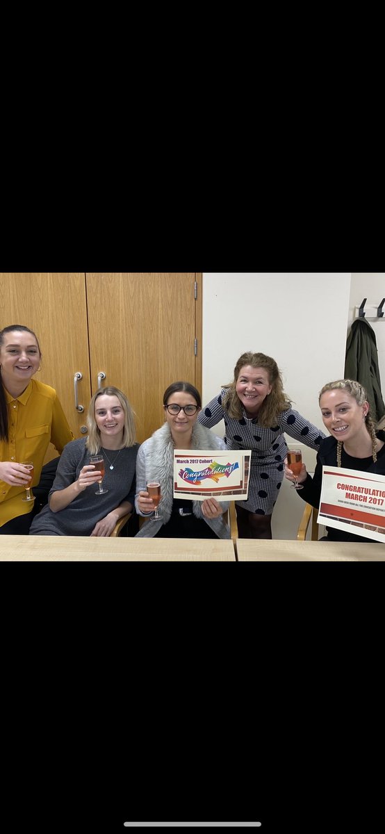 le_heuze's tweet photo. Proud to be a nurse and extremely proud of our students and newly qualified nurses 💙 #InternationalNursesDay2020  @uochester @practice007 @ChiefNurseJsy @JulieMesny https://t.co/dTZ4vUI925