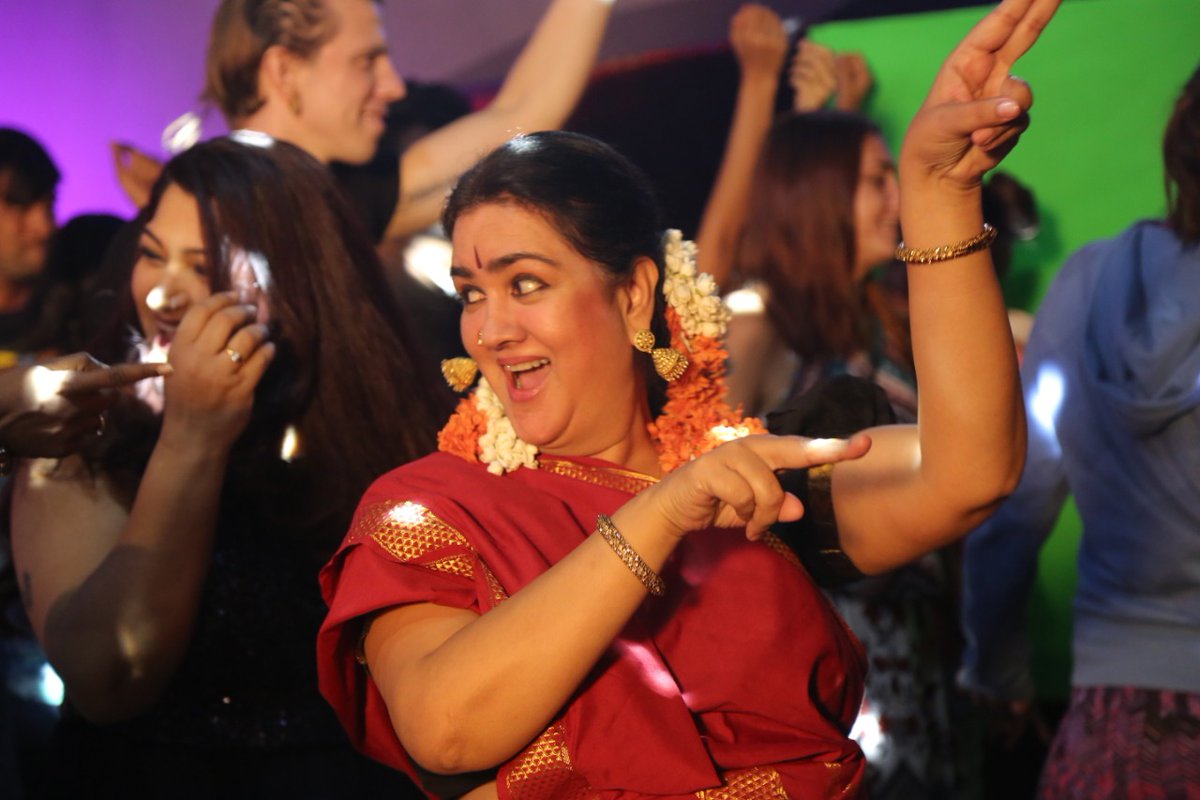 rs_prakash3's tweet photo. #OhAndhaNaatkal
#MiracleEntertainment bankrolls this trilingual romantic comedy written, composed &amp; directed by #JamesVasanthan with #Radhika, #Kushboo #Oorvasi &amp; #Suhasini Story based on the extensions of characters played by these 4 in 4  movies of 80s! https://t.co/BVWmYvNPsB