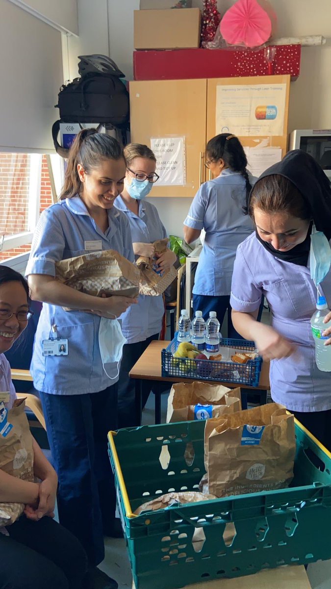 ConnectCity_'s tweet photo. She cooked nutritious meals, one being ‘Maple Chilli Chicken’ &amp; a french classic perfect for the vegans and vegetarian ‘Ratatouille’. It went down a treat! 
⁣
Let’s continue to help our community in any way that we can!

#ConnectNation https://t.co/7lOwenRd17