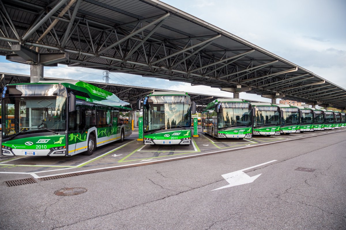 ttransithub's tweet image. Milan 🇮🇹

ATM full electric

The company plans to convert the whole fleet (1,200 buses) to zero emission electric units by 2030, including the renewal of trolleybuses. New orders from 2020 will be EV only.

📸 Sustainable Bus - Riccardo Borlenghi