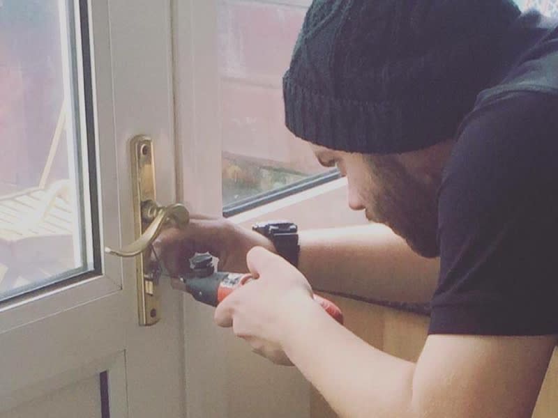 BenHarrison7's tweet photo. Locked in or Locked out in Lockdown?
Call us for a free quote ✅
07557957342 - https://t.co/xsZGxEvI0n https://t.co/BcjdEKiHqv