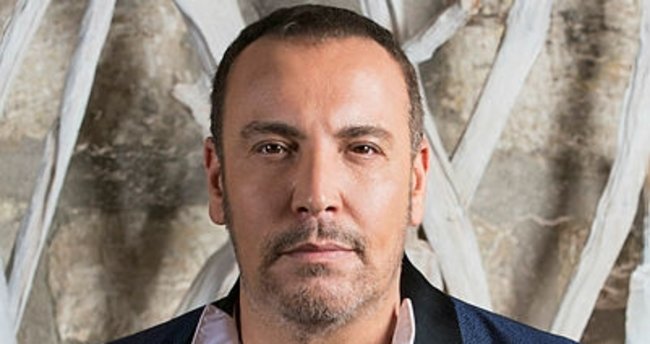 sputnik_TR's tweet photo. -Cenk Eren: Pandemi bizim için mücbir sebep sayılmadı. Çalışmadığımız halde vergimizi ödüyoruz. Ben daha gelir vergimi ödeyemedim gerçi
-Işın Karaca: Ben de ödemedim
-Demet Akalın: Ben bir tek gelir vergimi ödemedim, ödeyemem yani. Ev kredisi bir yandan... https://t.co/79Bh2hMHex https://t.co/D5QEOdVMb1
