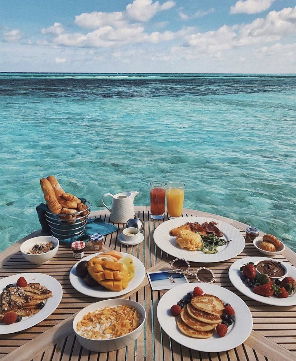 tmbIrpics's tweet photo. Imagine having breakfast here https://t.co/3WcLiCUZEB