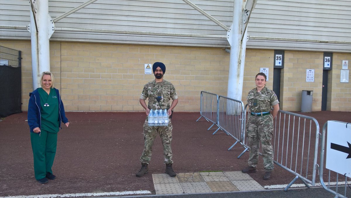 Massive thanks to @PrincesGateUK for supplying water to the @SwanseaCouncil  @SwanseabayNHS and @BritishArmy at the @LibertyStadium Covid 19 test centre #HereForSwansea
