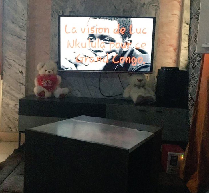 TesongoVictor's tweet photo. A très bientôt la sortie : #2heures  avec #LucNkululajustice, le meilleur de ma génération. Les intervetions filmées par des intervenants avec leurs propres téléphones partout au monde. Merci au réalisateur et au commentateur #KingMu. 
Les travaux réalisés sur fond propre Vojd. https://t.co/76ufyEsCZz
