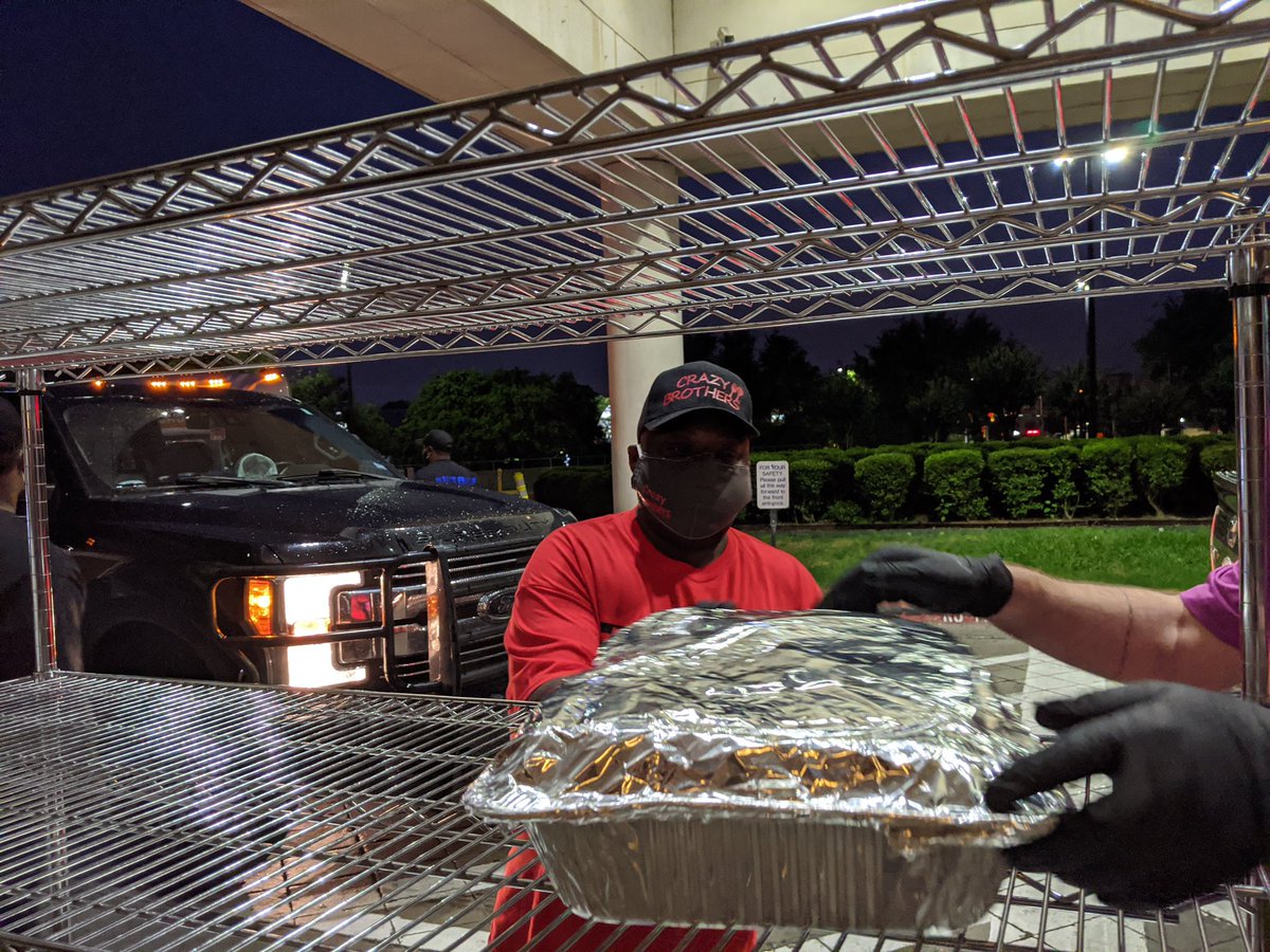 VANorthTexas's tweet photo. .@atmosenergy and @crazybrotherz partnered to provide breakfast for our staff at the VA Dallas Medical Center Community Living Center. #Dallas #DallasVAMC #VANTX #ThankYou #Community https://t.co/oppmHX3V3L