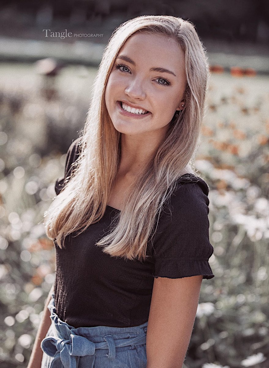 Congratulations to senior Bella Brzezinski on her plan to attend University of Wisconsin-Madison to study actuarial science. #classof2020 #mhspride #mhsseniorspotlight @MHSIrvine <a href="/MuskegoNorwaySc/">Muskego-Norway Schools</a>