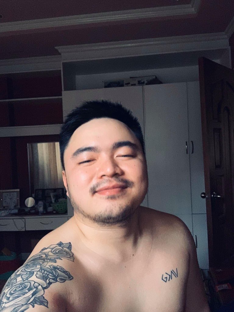 Today is the birthday of the person who is spreading joy and positivity all around. Thank you for always making us smile even with your simplest words. May your year be filled with magic, laughter and beautiful dudes! Happy Birthday! We love you. ❤️