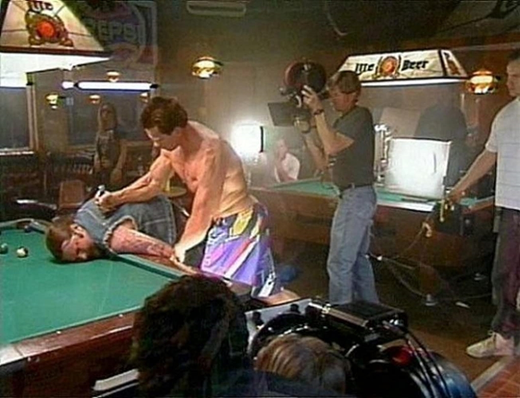 CoreofMovies's tweet photo. Terminator 2: what Schwarzenegger was actually wearing when the nude Terminator walked into the biker bar https://t.co/7z6Rq1oJDc