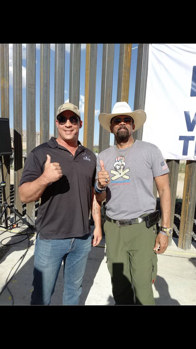 David Nino Rodriguez On Twitter With True Patriots Webuildthewall Sheriffclarke Donaldjtrumpjr Stevebannon69 I Ve Been Privileged To Meet Amazing Ppl In My Life These Ppl Care About The Welfare Of This Country And