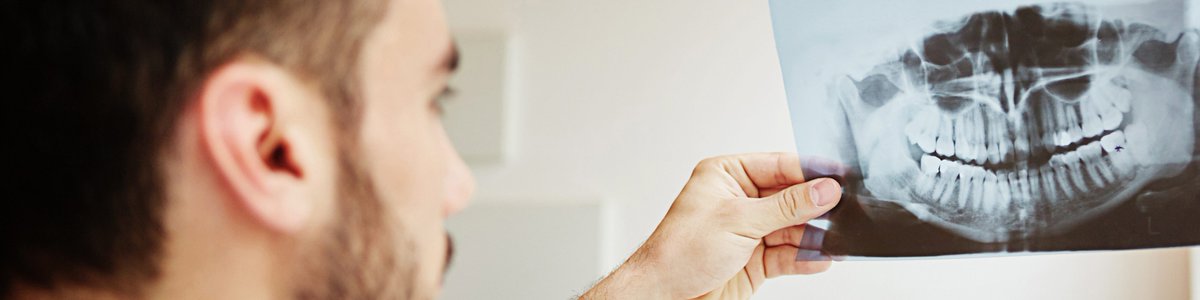 Meine_VIACTIV's tweet photo. Schnelle Hilfe für gesunde #Zähne. Wir sorgen für Ihr strahlenstes #Lächeln. Hier finden Sie alle #Informationen zu den häufigsten Erkrankungen & #Behandlungsformen sowie zur Kostenübernahme durch die #VIACTIV: https://t.co/WKLNjjP4W6 https://t.co/zqvKTLFZLx