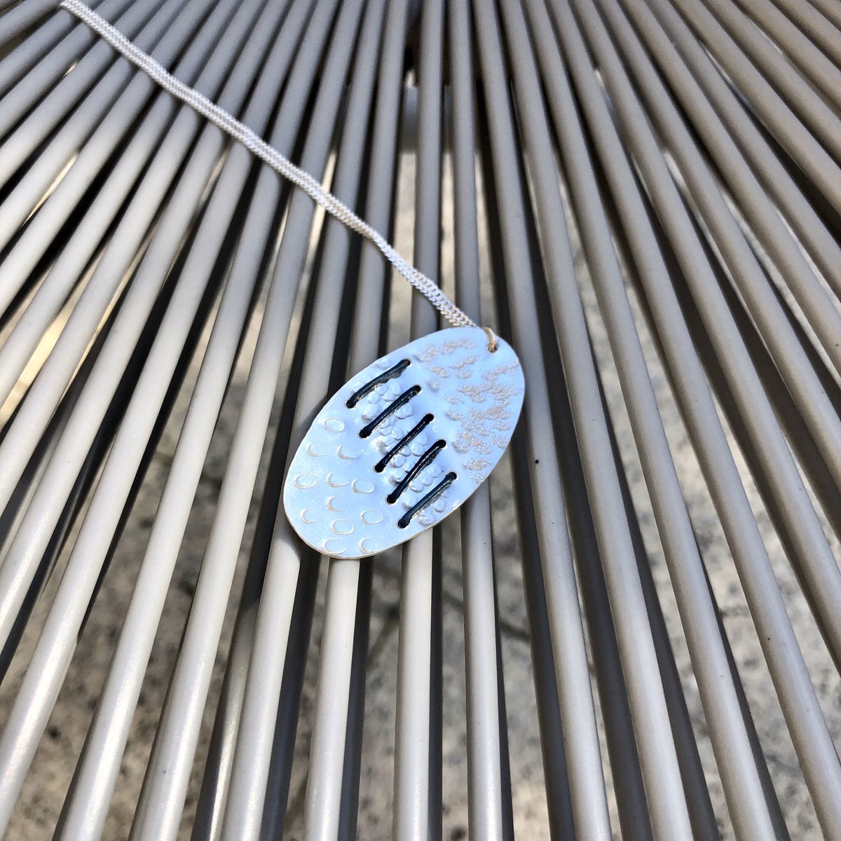 Bsilvermaverick's tweet image. Woven. Available on t’internet. Website in bio. @HMNation @smallbizshoutUK #northerncreatives #supportlocal #BuyBoro #silverjewellery #leatherandsilver #TuesdayTreat #lockdowntreat #lockdownshopping #Teesside #supportsmallbusiness #TeesValley