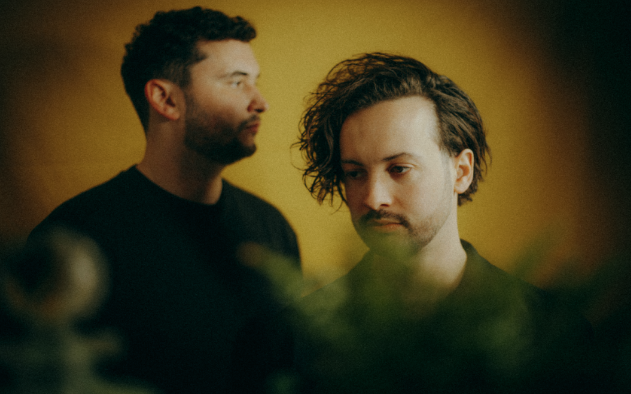 We spoke to  Bristol-based  #pop #duo @yardarmsmusic, we asked some great questions and got amazing answers from the duo.
bit.ly/2LlXwtZ
#interview #Music #song #New #Pop #Duo