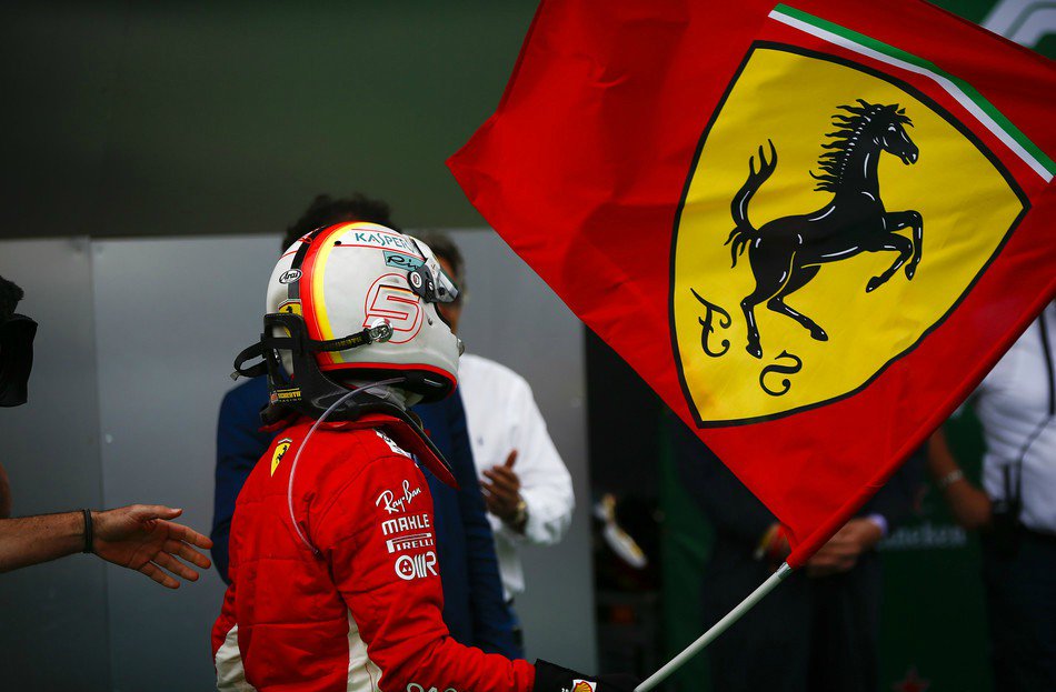 sebvettelnews's tweet photo. The love.
The passion.
The dedication.
The admiration.

Always giving everything.
Always fighting with passion.
Always defending the 🐎, reasonably or not. 

Everything for a dream.

He deserved back something more, didn't he? https://t.co/l9HrOStSx8