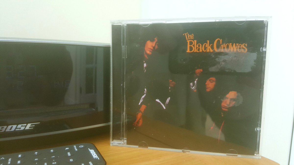 EUFCsteve's tweet photo. Baby, here I am, I'm a man on the scene..The Black Crowes  Shake Your Money Maker 👏 #SisterLuck #HardToHandle #ThickNThin https://t.co/nre3dV9kfa