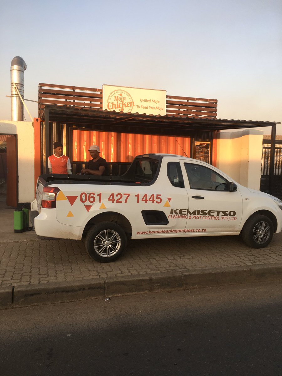 PestKemisetso's tweet photo. Thank you Moja Chicken for awarding us the opportunity to deep clean, disinfect and do pest control at your outlets. If you also want to request any of our services, contact 0614271445. @MojaChicken @TloksLepara_ 
https://t.co/xcBM8c1Tnj https://t.co/gTnwmvfmRp