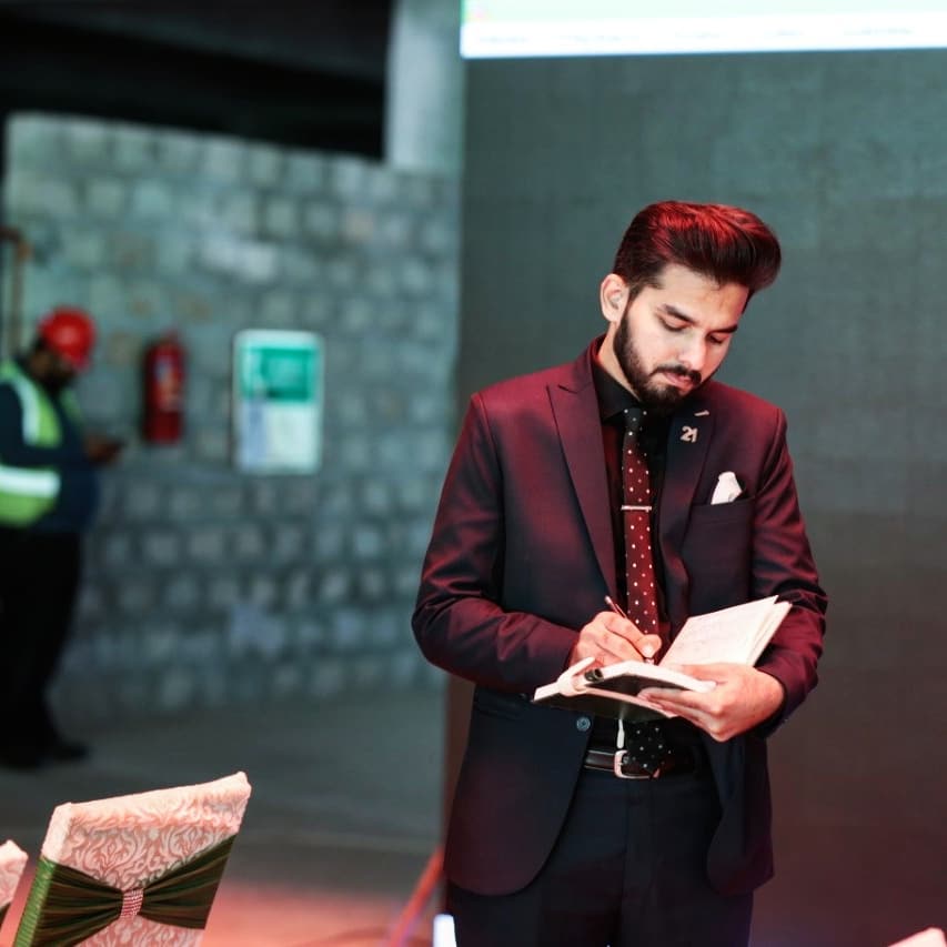ArslanAtta12's tweet photo. Last week was quite hectic as we were planning on how to revive the Real Estate sector of Pakistan and make Investments easier and profitable for customers.
#lifeofrealtor #realestate #realtor #realestateagent #openhouse #property #forsale #investment #realtorlife https://t.co/g8KBv4US8H
