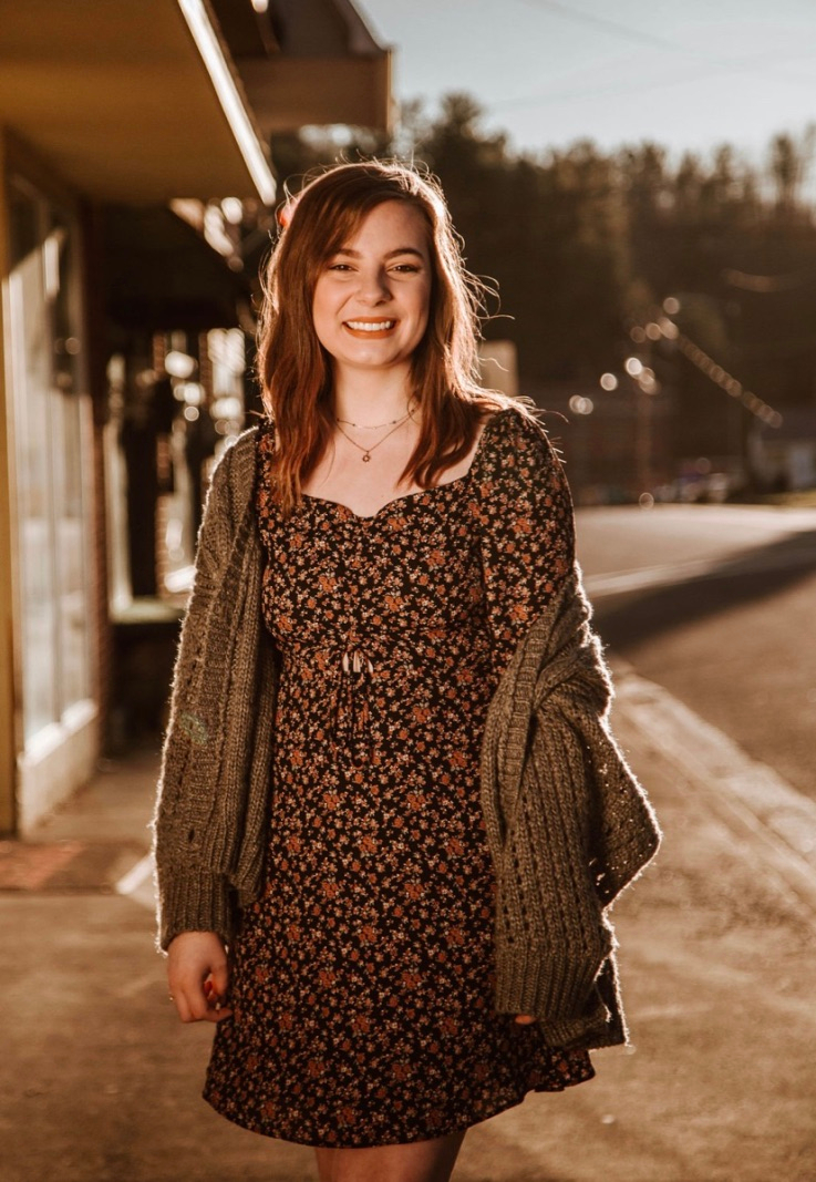 Emily McCarty has been a member of the Beta Club for 4 years... to read her full bio visit our Facebook or Instagram pages! On behalf of Ridgeview Beta, we wish you the best of luck Emily, and remember to continue to Lead by Serving Others! #ridgeviewbeta #seniorspotlight20